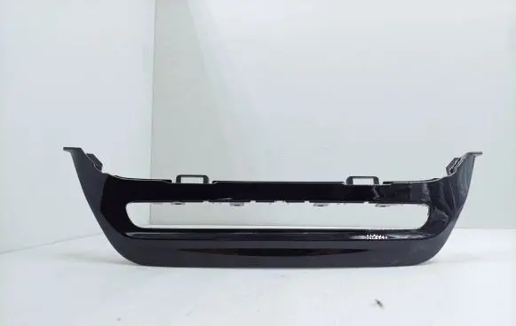 Radio/GPS head unit trim