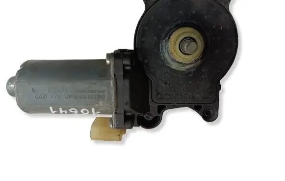 BMW 3 E46 Rear door window regulator motor 676283620640