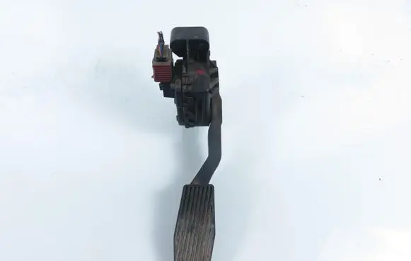 Opel Astra G Accelerator throttle pedal 9157998