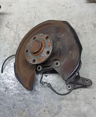 Volkswagen PASSAT B6 Rear wheel hub