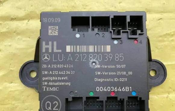 Mercedes-Benz C AMG W204 Door control unit/module A2128203985 A2128204326 A2124423432