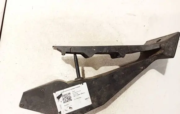Accelerator throttle pedal