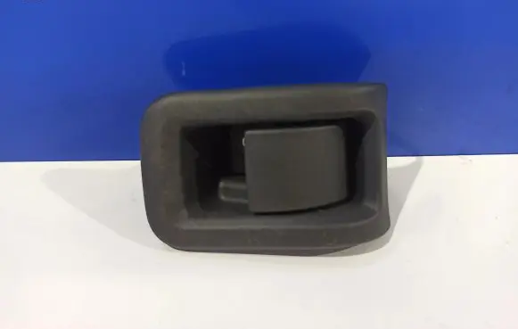 Volvo XC60 Engine bonnet (hood) release handle 30779851