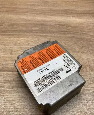 Mercedes-Benz E W211 Airbag control unit/module 0028202126
