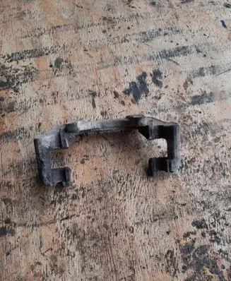 Volkswagen PASSAT B5.5 Front Brake Caliper Pad/Carrier 