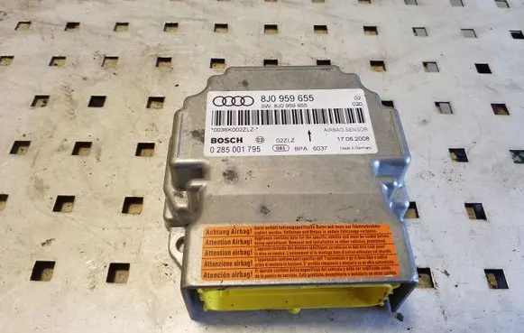 Audi TT TTS Mk2 Airbag control unit/module 8J0959655
