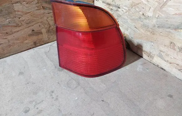 BMW 5 E39 Rear/tail lights 8361672 8371328 301240