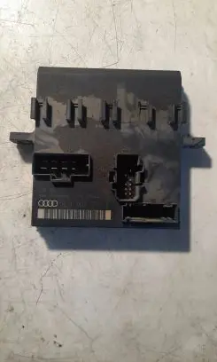 Audi A4 S4 B6 8E 8H Comfort/convenience module 8E0907279E