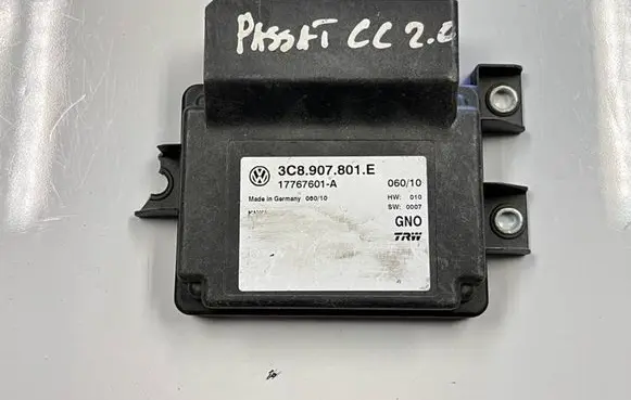 Volkswagen PASSAT CC Hand brake control module 3C8907801E 17767601A