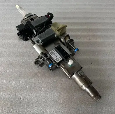 Audi Q8 Steering wheel axle 4M2419506R
