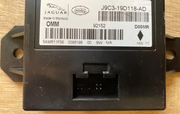 Land Rover Discovery Sport Central body control module J9C319D118AD 5AMR11F06 92152