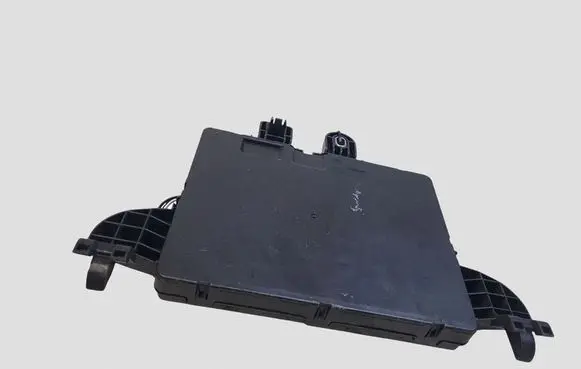 Opel Insignia A Fuse module 13277321 05333018910 1327732103
