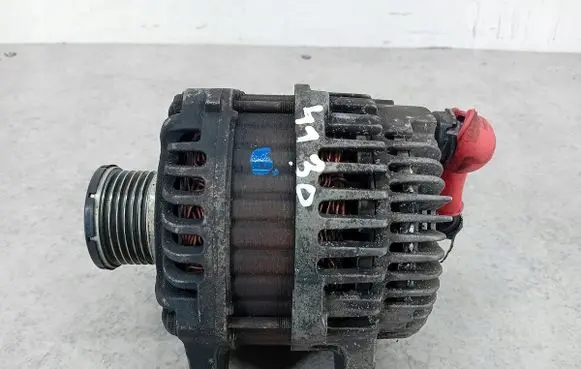 Nissan Tiida C11 Generator/alternator 23100EM01B