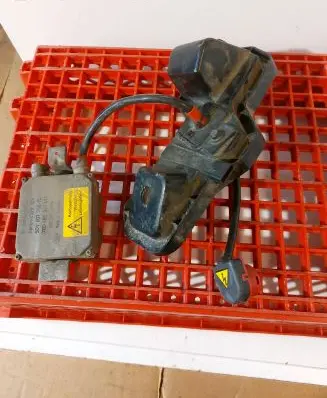 Audi A6 S6 C5 4B Headlight ballast module Xenon 4B0941471 5DV00776015 D2SD2R