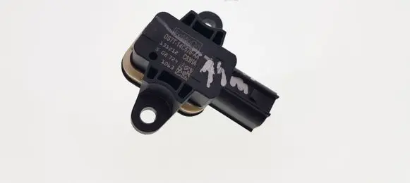 Ford Fusion II Airbag deployment crash/impact sensor DS7T14C676AA 131212 502724