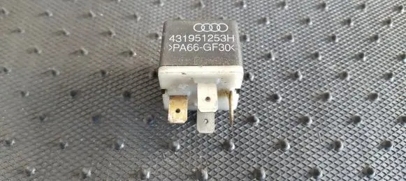 Audi A4 S4 B5 8D Other relay 431951253H