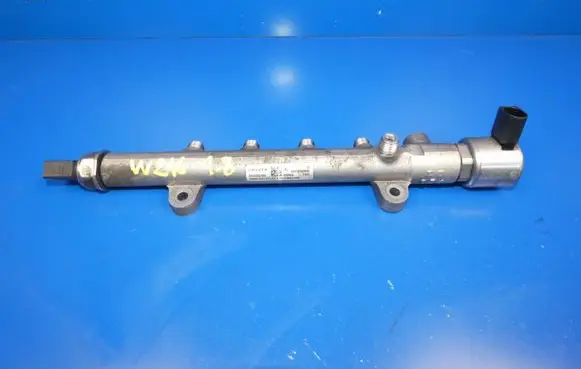Mercedes-Benz B W246 W242 Fuel main line pipe A6510700495 R9144Z240A 1205220915203