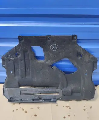Ford Kuga II Engine splash shield/under tray CV617H403E