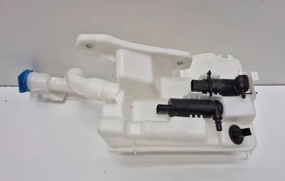 Volkswagen Golf VII Windshield washer fluid reservoir/tank 5G0955453T 5G0955453AA