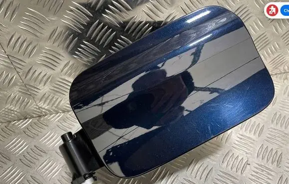 BMW 7 G11 G12 Fuel tank cap 7358686