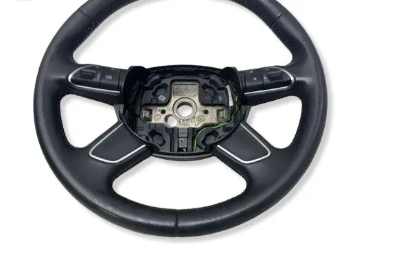 Audi Q3 8U Steering wheel 8U0419091C 360569404