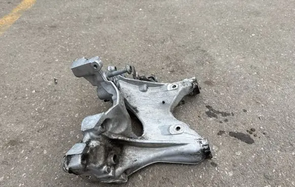 Audi A4 S4 B9 Engine mounting bracket 8W0399296E