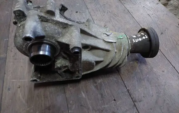 Mazda Tribute Front differential 7H425AA