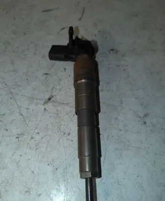 BMW 5 E60 E61 Fuel injector 779604204