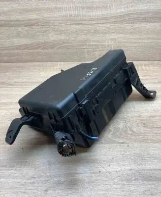 Toyota RAV 4 (XA30) Fuse box set 8826332070 9098704004