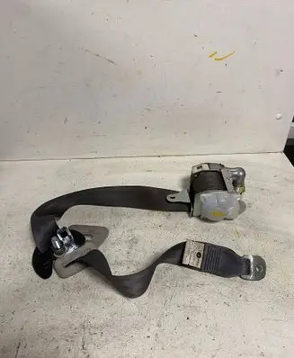 Lexus RX 450H Rear seatbelt 7R4930P 016861 M091701