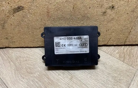 Audi Q5 SQ5 Aerial antenna amplifier 4H0035446A