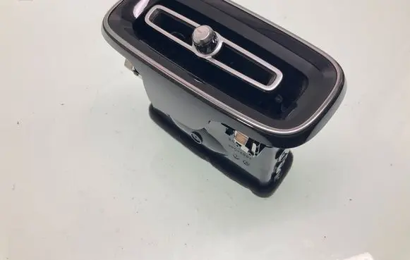 Volvo XC40 Dashboard side air vent grill/cover trim AD7GP 31442626 20181217