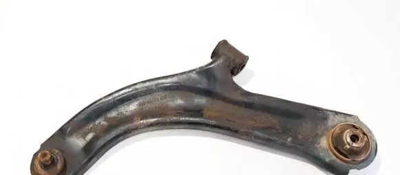 Nissan Note (E11) Front lower control arm/wishbone