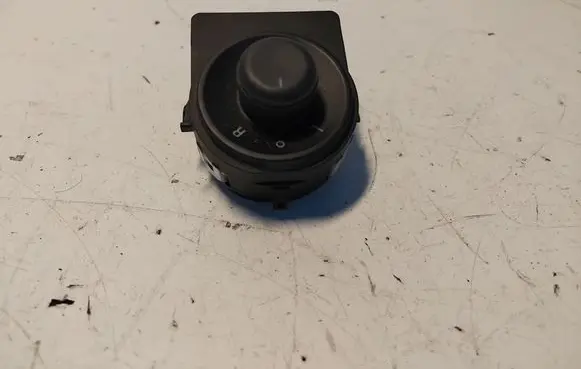 Opel Insignia A Wing mirror switch 13271833 211727