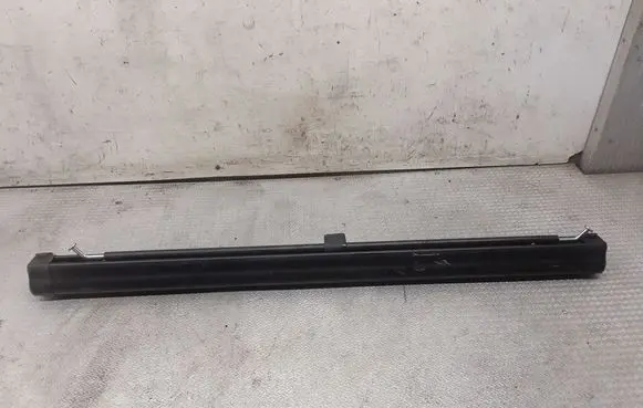Volkswagen PASSAT B6 Trunk/boot cargo luggage net 
