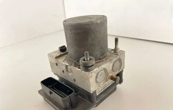Audi A6 S6 C6 4F ABS Pump 4F0910517D 4F0614517
