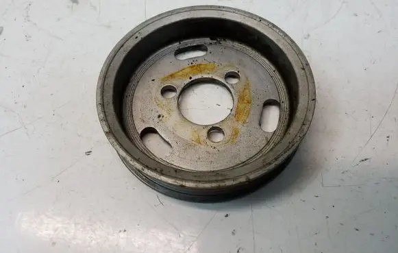 Volkswagen Jetta VI Power steering pump pulley 07K145255