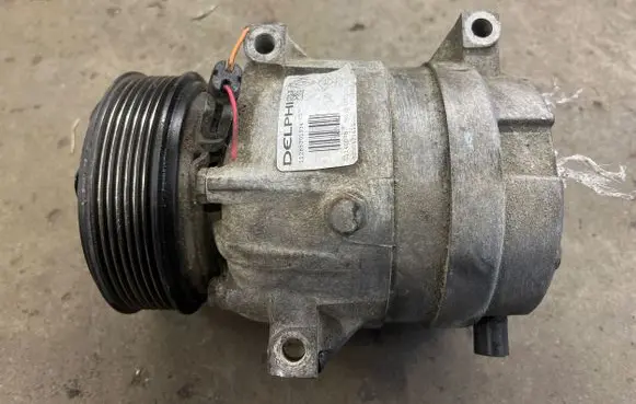 Renault Laguna II Air conditioning (A/C) compressor (pump) 8200421410 11285201934 01140078