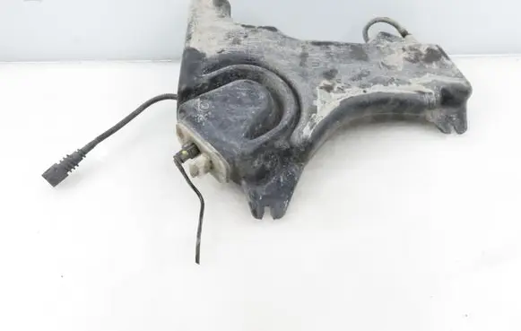 Peugeot 407 FAP fluid tank 9681917180