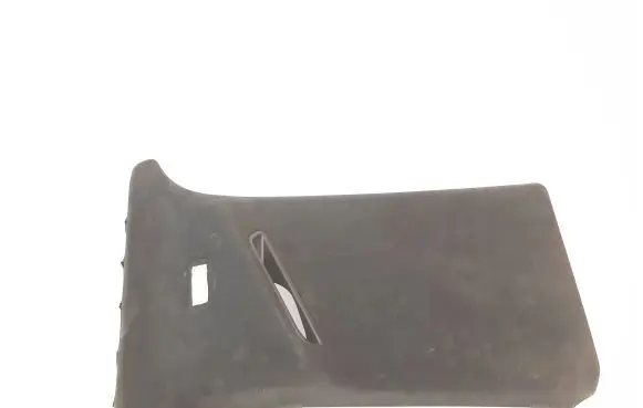 (D)pillar trim (top)
