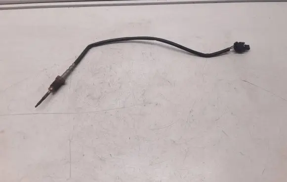 BMW 5 F10 F11 Exhaust gas temperature sensor 2656001901 7805606 7805603