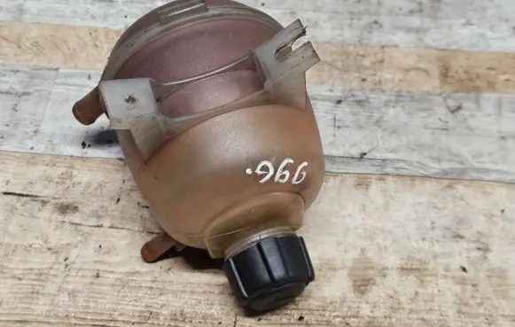 Coolant expansion tank/reservoir