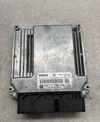BMW 5 E60 E61 Engine control unit/module 0281012707