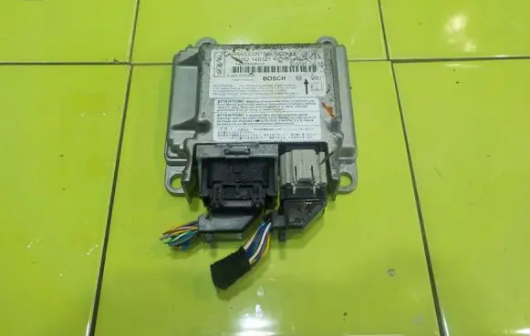 Land Rover Freelander 2 - LR2 Airbag control unit/module 6H5214B321AE