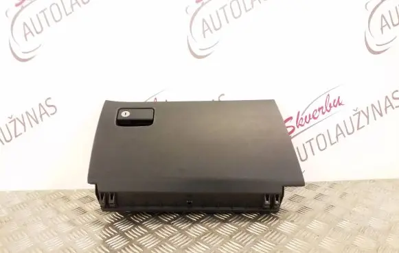 Toyota RAV 4 (XA30) Glove box set 5555042100 5555042040 5555042080