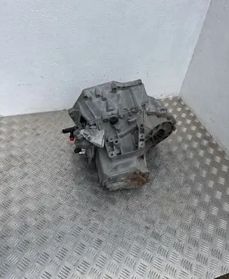 Peugeot Partner Manual 6 speed gearbox 1611630980