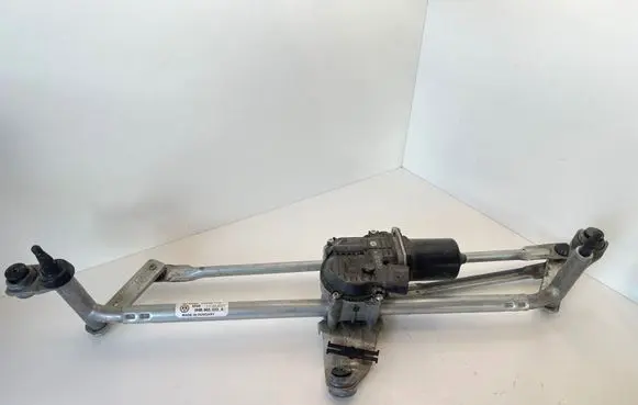 Volkswagen Tiguan Front wiper linkage and motor 5NB955023A A2506113