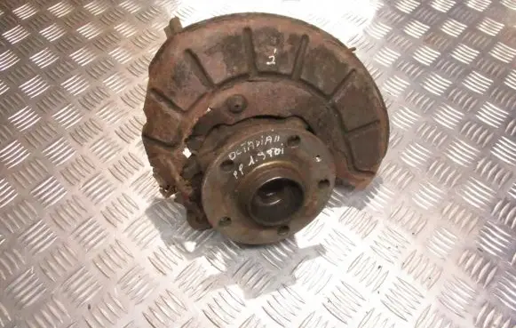 Skoda Octavia Mk2 (1Z) Front wheel hub spindle knuckle