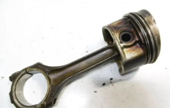 Piston