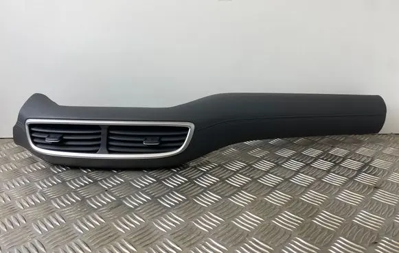 Hyundai Tucson TL Dash center air vent grill 84795D7AB0